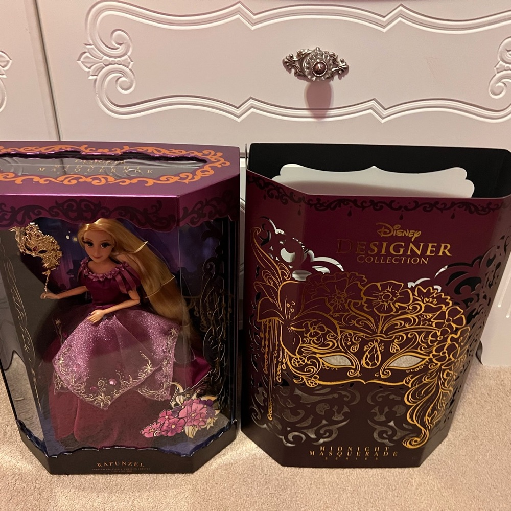 Disney store limited edition masquerade rapunzel doll new in box